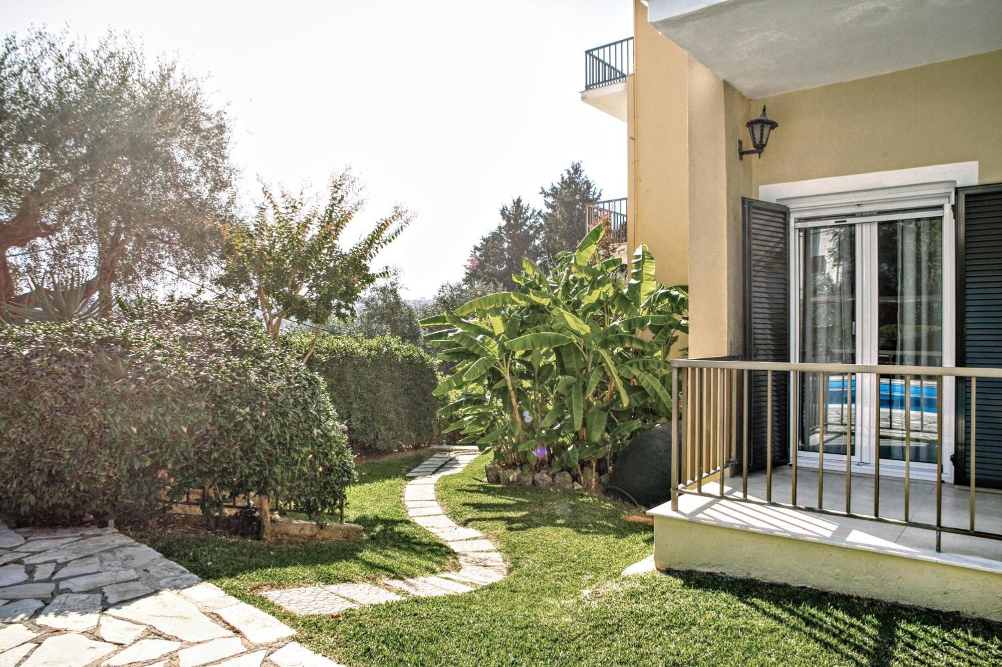 Villa Eftichia Hotel Apartments & Studios Kontokali Ruang foto